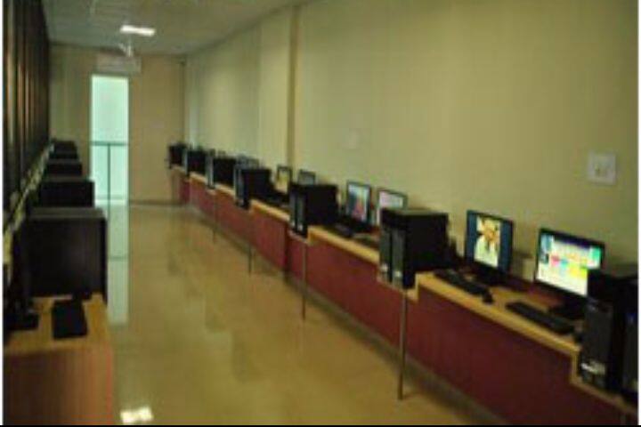 Shrimad Rajchandra College of Physiotherapy, Surat campus photo 5