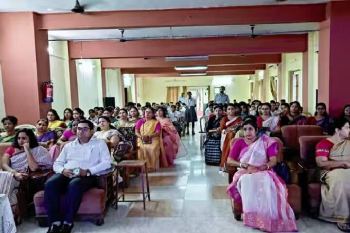 Saroj Lal Ji Mehrotra Bharatiya Vidya Bhavan Girls Degree College, Lucknow campus photo 4