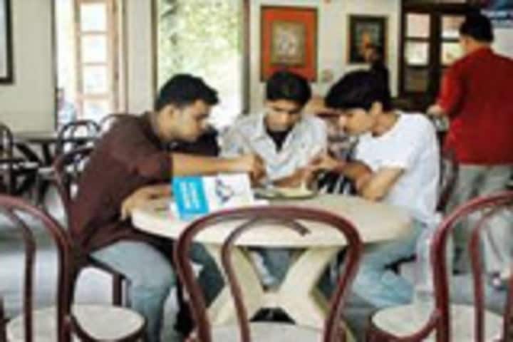 IPS Ghaziabad campus photo 2