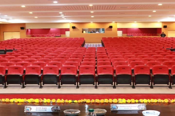 Chandigarh Law College, Jhanjeri campus photo 2