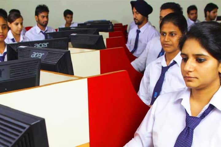 Chandigarh Law College, Jhanjeri campus photo 3