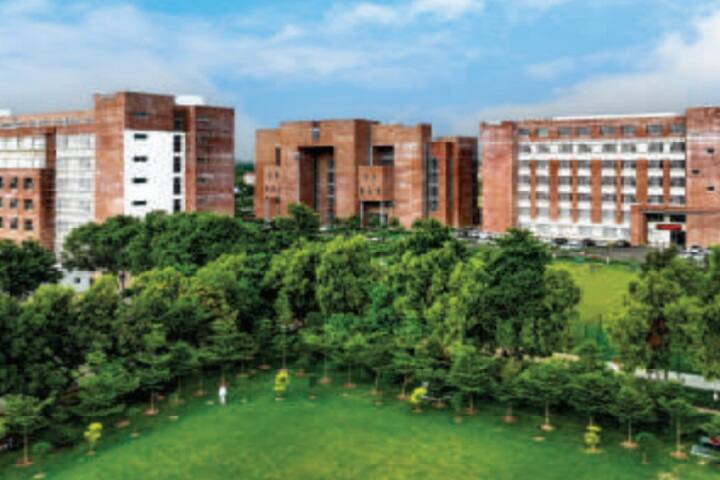 School of Liberal Arts and Languages, CGC University, Mohali campus photo 2