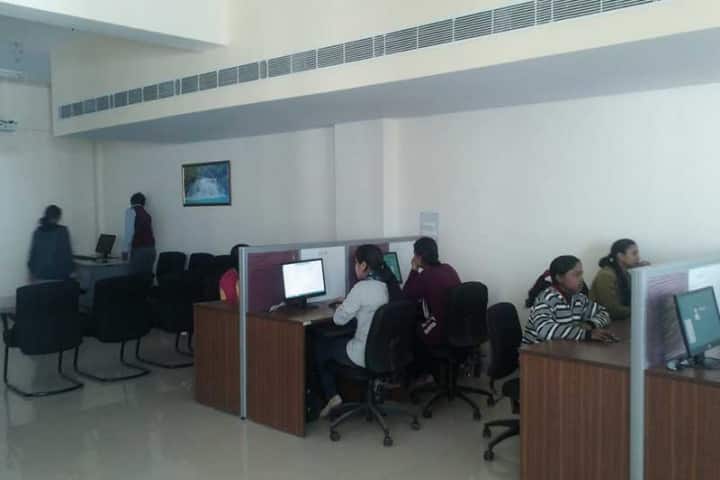 REC Banda campus photo 2