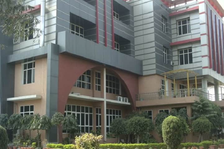 IIMT Engineering College, Meerut campus photo 5