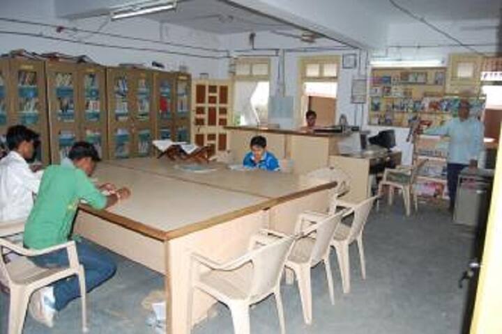 Smt CR Gardi Arts College, Munpur campus photo 2
