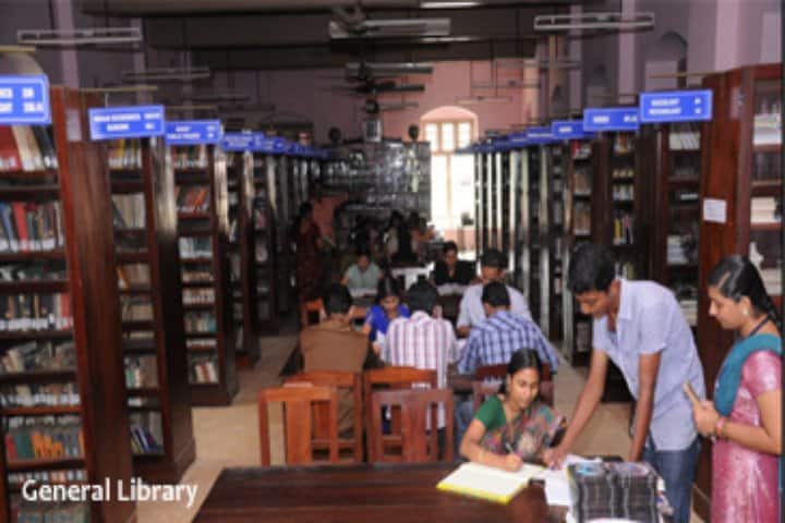 St Thomas College, Thrissur campus photo 3