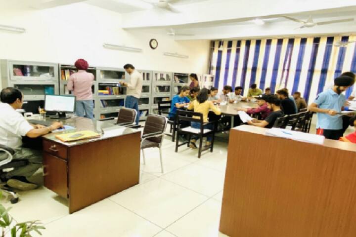 The Maharaja Bhupinder Singh Punjab Sports University, Patiala campus photo 2