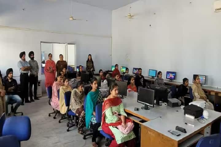 Guru Nanak Prem Karamsar College, Nadala campus photo 4