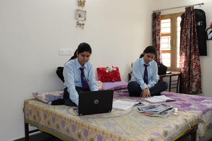 Uttaranchal Institute of Management, Dehradun campus photo 4