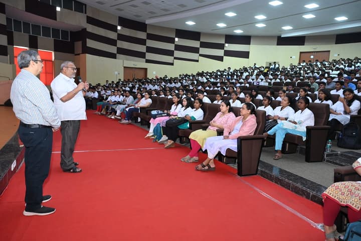 College of Pharmaceutical Sciences, Pravara Institute of Medical Sciences, Loni campus photo 5