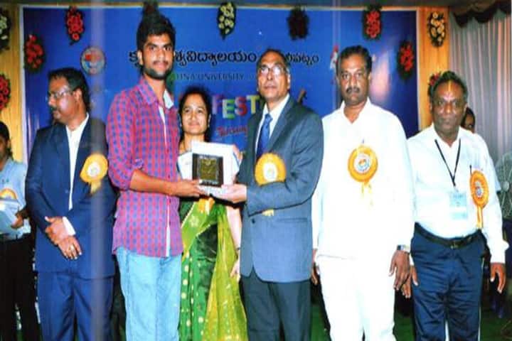 SLR Prathibha Model Degree College, Tiruvuru campus photo 4