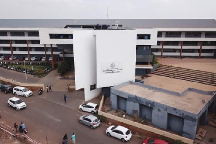 Srinivassa Sinai Dempo College of Commerce and Economics, Panjim campus photo 2