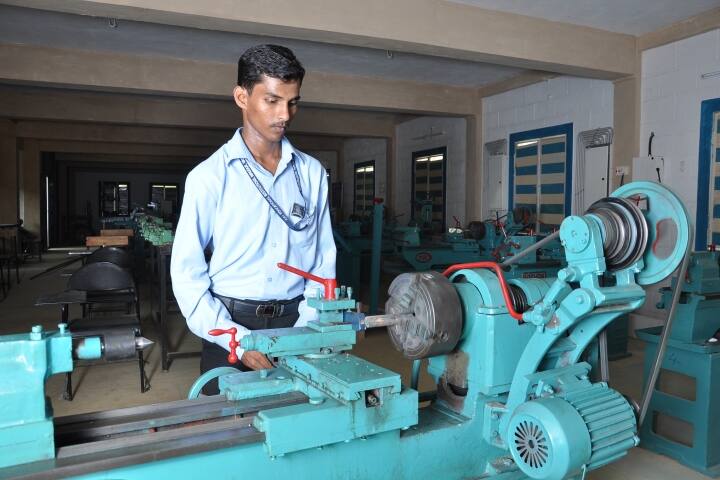 SRI Polytechnic College, Birudur campus photo 4