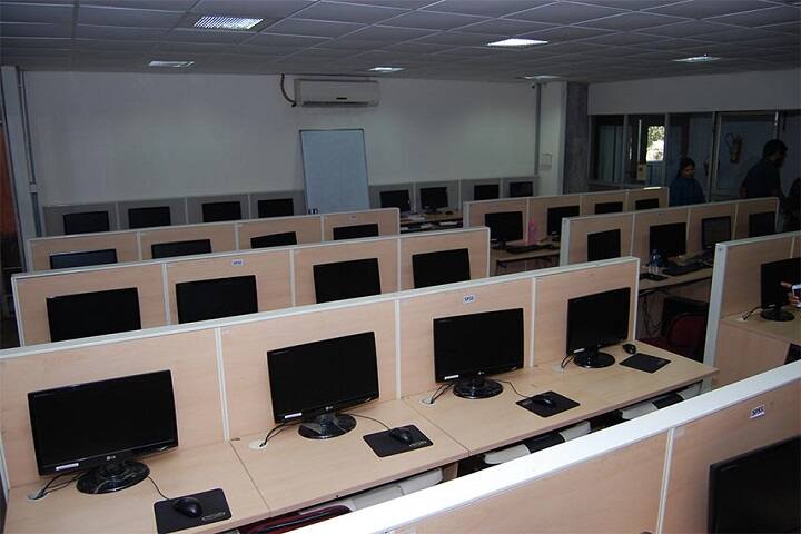 Sasmira's Business School, Mumbai campus photo 4