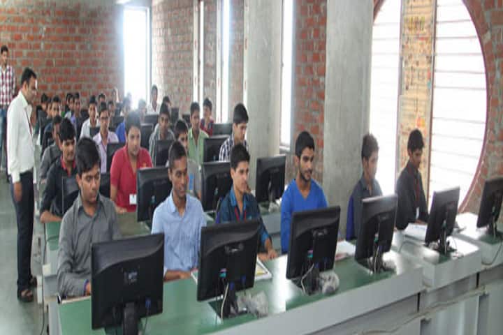 Ambaba Commerce College Maniba Institute of Business Management and Deviba Institute of Computer Application, Surat campus photo 3