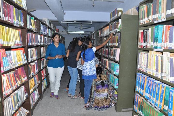 VP and RPTP Science College, Anand campus photo 5