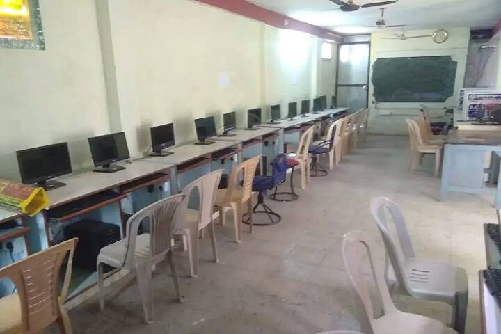 Suyash Computer Education, Dhamnod campus photo 4