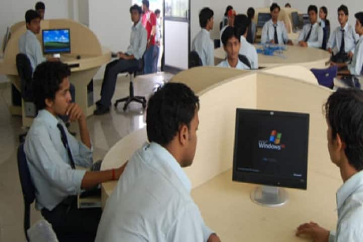 Radharaman Institute of Technology and Science, Bhopal campus photo 4